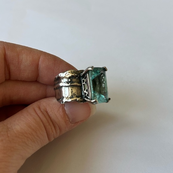 Silpada Silver Ring with Aqua Gemstone - Picture 3 of 5